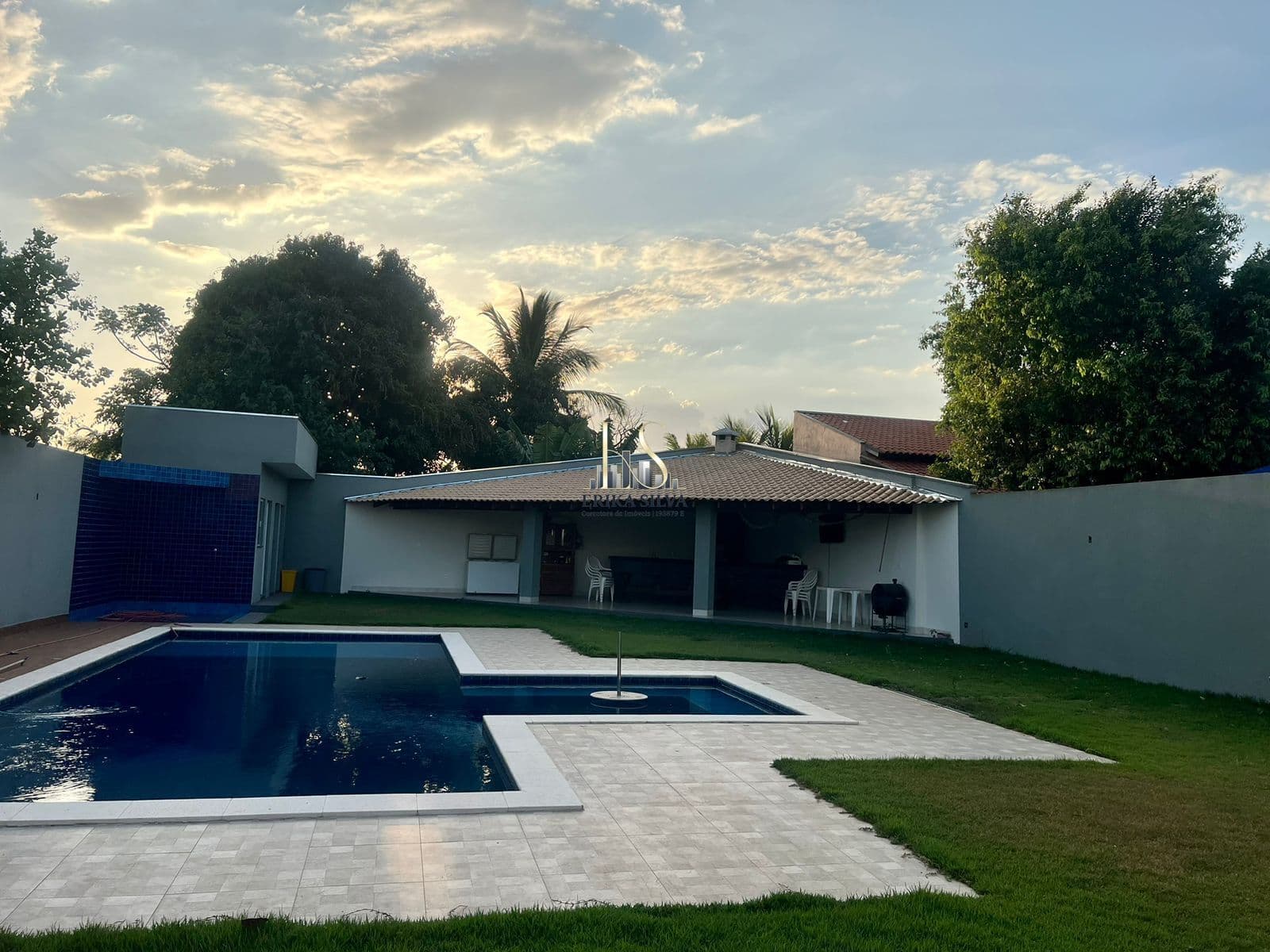 Rancho Completo à Venda com Piscina, Churrasqueira e Alto Potencial de Renda