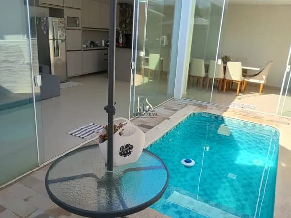 Casa à Venda no Condomínio Belvedere em São José do Rio Preto | 3 Quartos, Piscina Aquecida e Área Gourmet