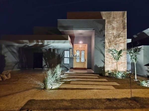 Casa em São José do Rio Preto - Parque Residencial Damha VI