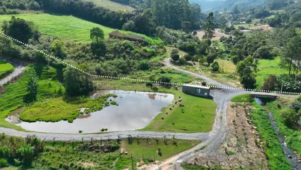 SÍTIO DE 3.6 HECTARES EM AURORA/SC COMPLETO