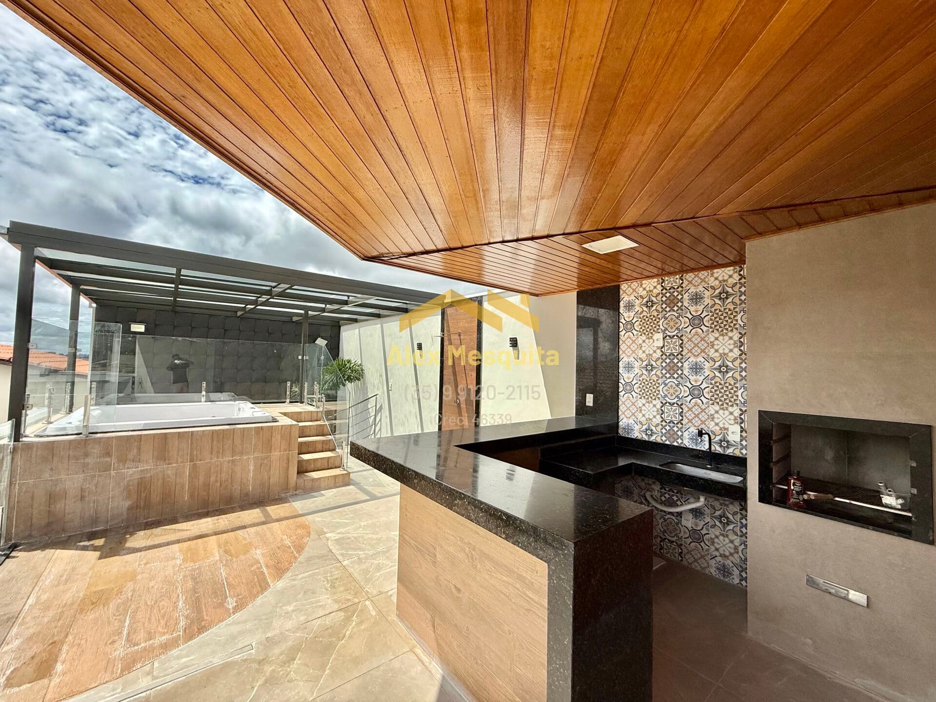 Casa 4/4 + escritorio + hidro + fotovoltaico