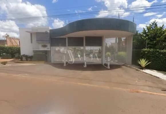 Lote no condomínio Lago Dourado