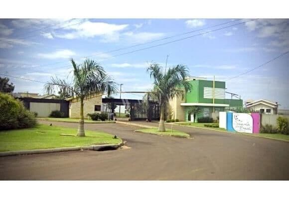 Lote no condomínio Aquarela do Brasil