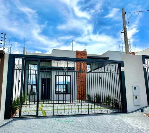 CASA NO JARDIM VEREDAS