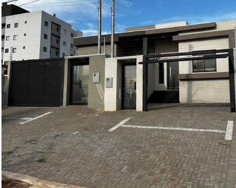 Casa no bairro Neva a venda