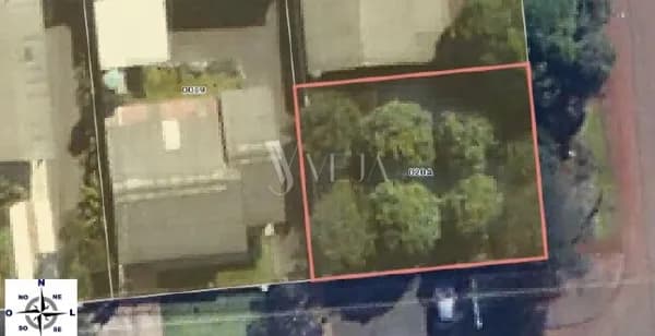 Lote de esquina no bairro universitário