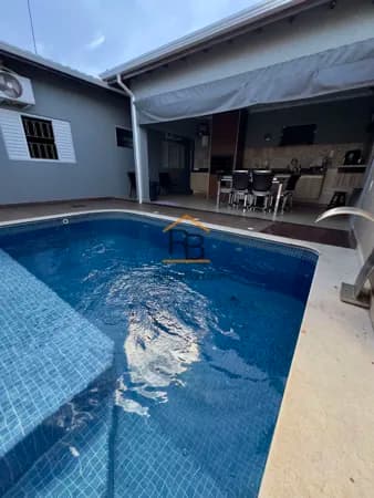 Casa em Pirassununga - Jardim Kanebo