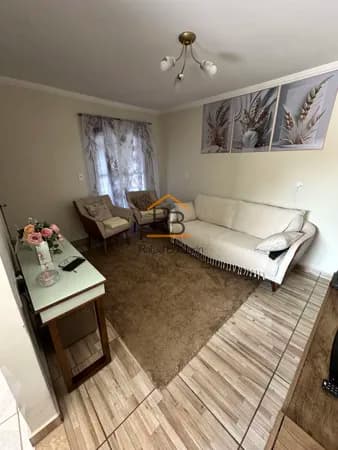 Casa em Pirassununga - Vila Redenção
