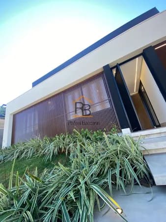 Casa em Ribeirão Preto - Vila do Golf