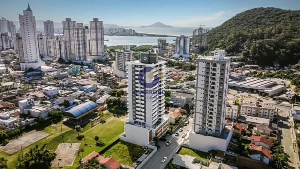 Apartamento com 2 dormitórios à venda, 89 m² por R$ 998.776,27 - Fazenda - Itajaí/SC