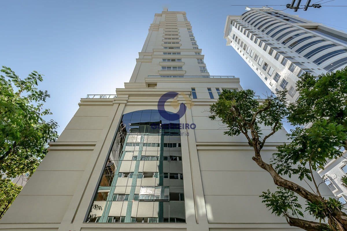 Apartamento à venda, 369 m² por R$ 3.424.744,62 - Centro - Balneário Camboriú/SC