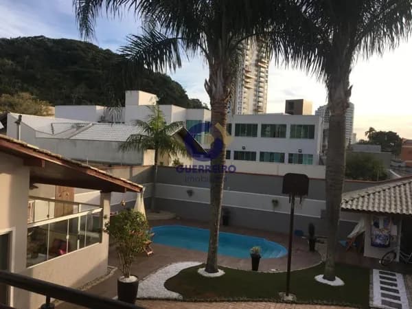 Casa com 4 dormitórios à venda, 180 m² por R$ 2.700.000,00 - Ressacada - Itajaí/SC