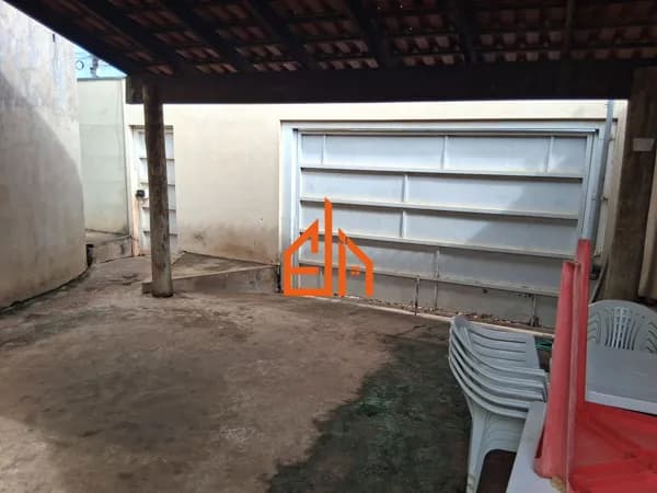 Casa em Passos - Nossa Senhora das Graças