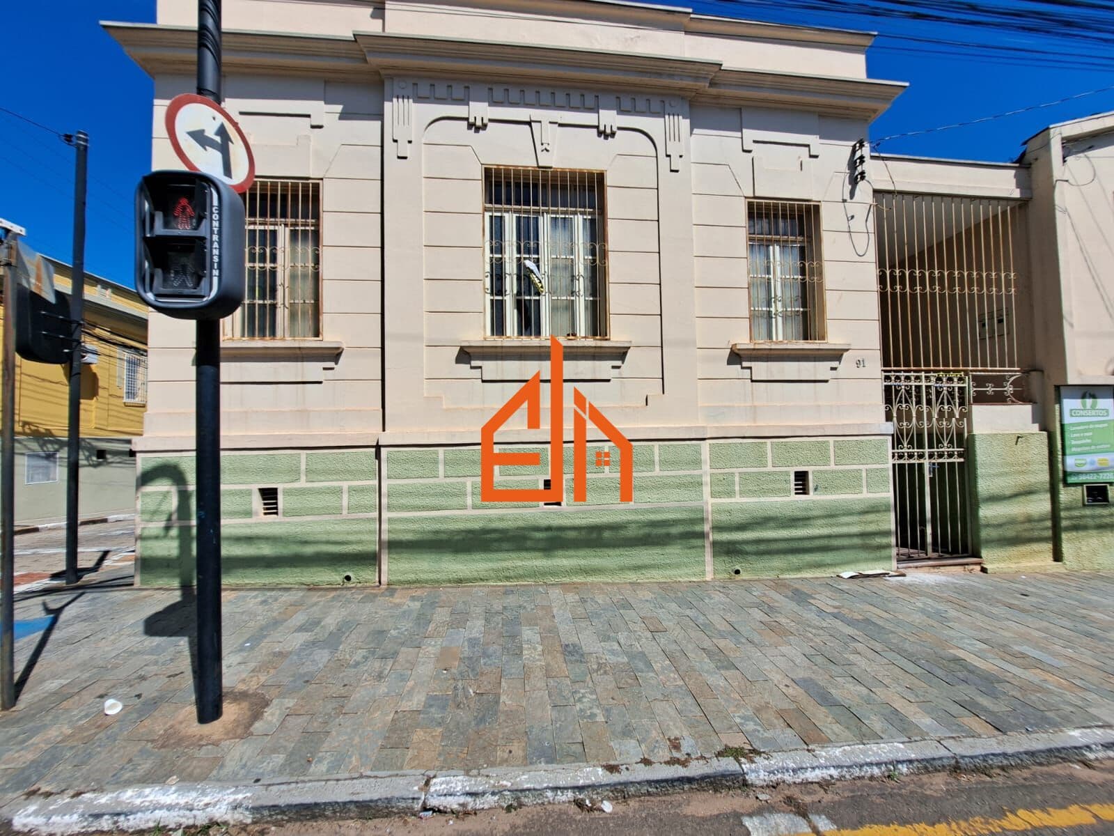 Ponto Comercial/Loja/Box em Passos - Centro