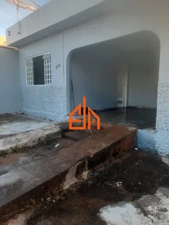 Casa em Passos - Parque Casarão
