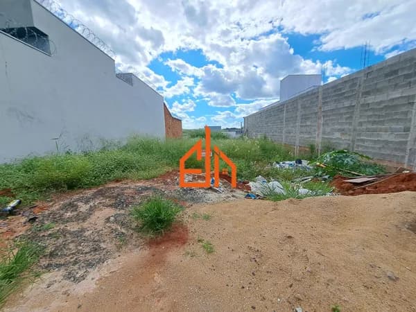 Lote/Terreno em Passos - Jardim Canadá II
