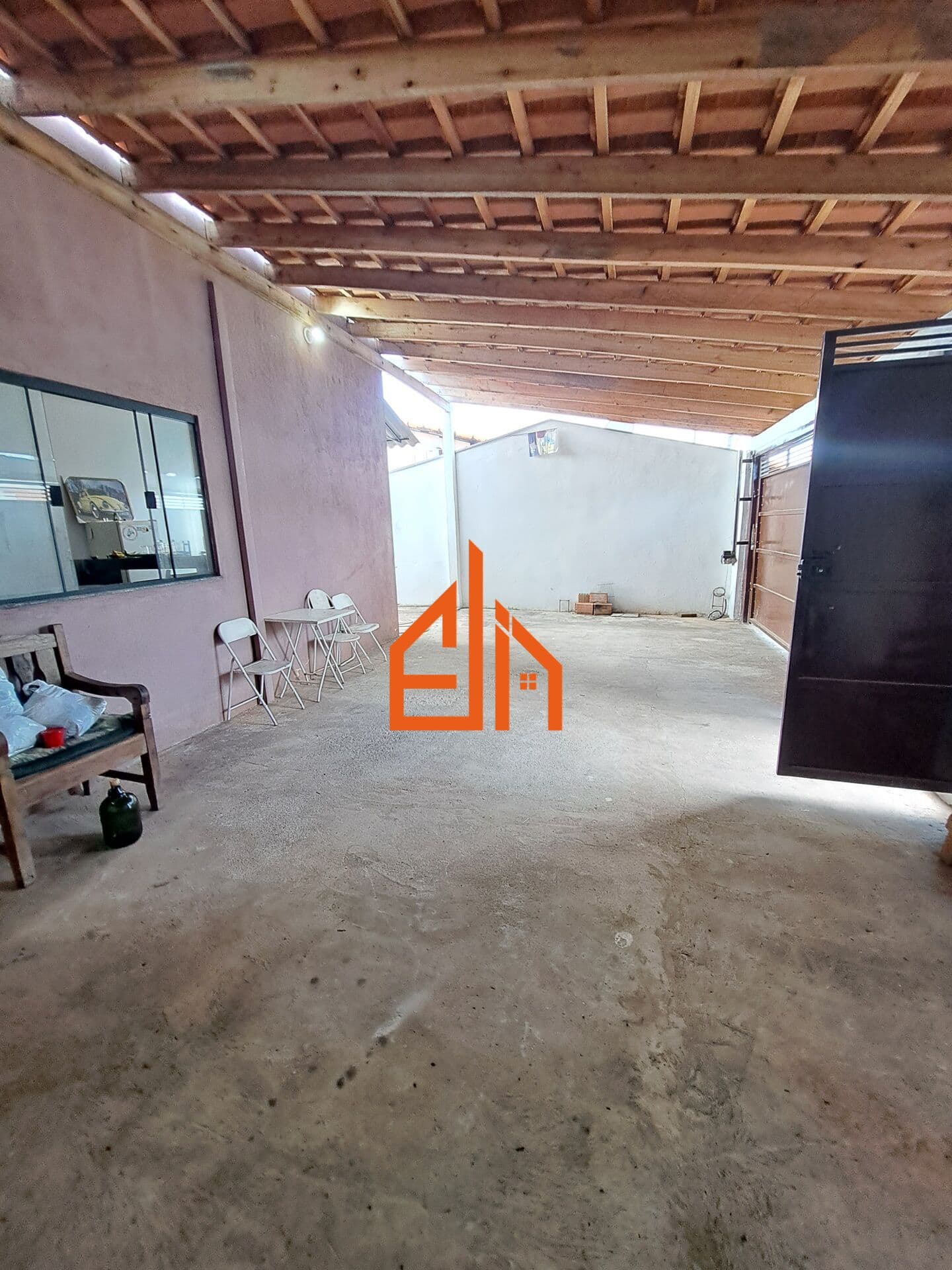 Casa em Passos - Flamboyant