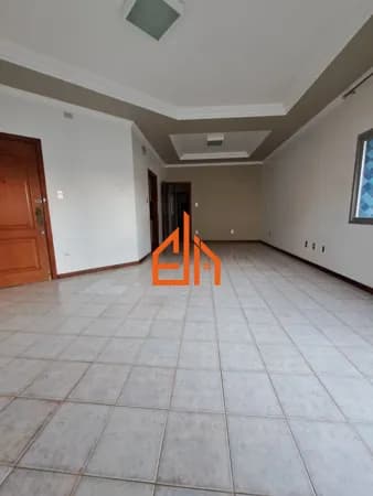 Apartamento em Passos - Centro