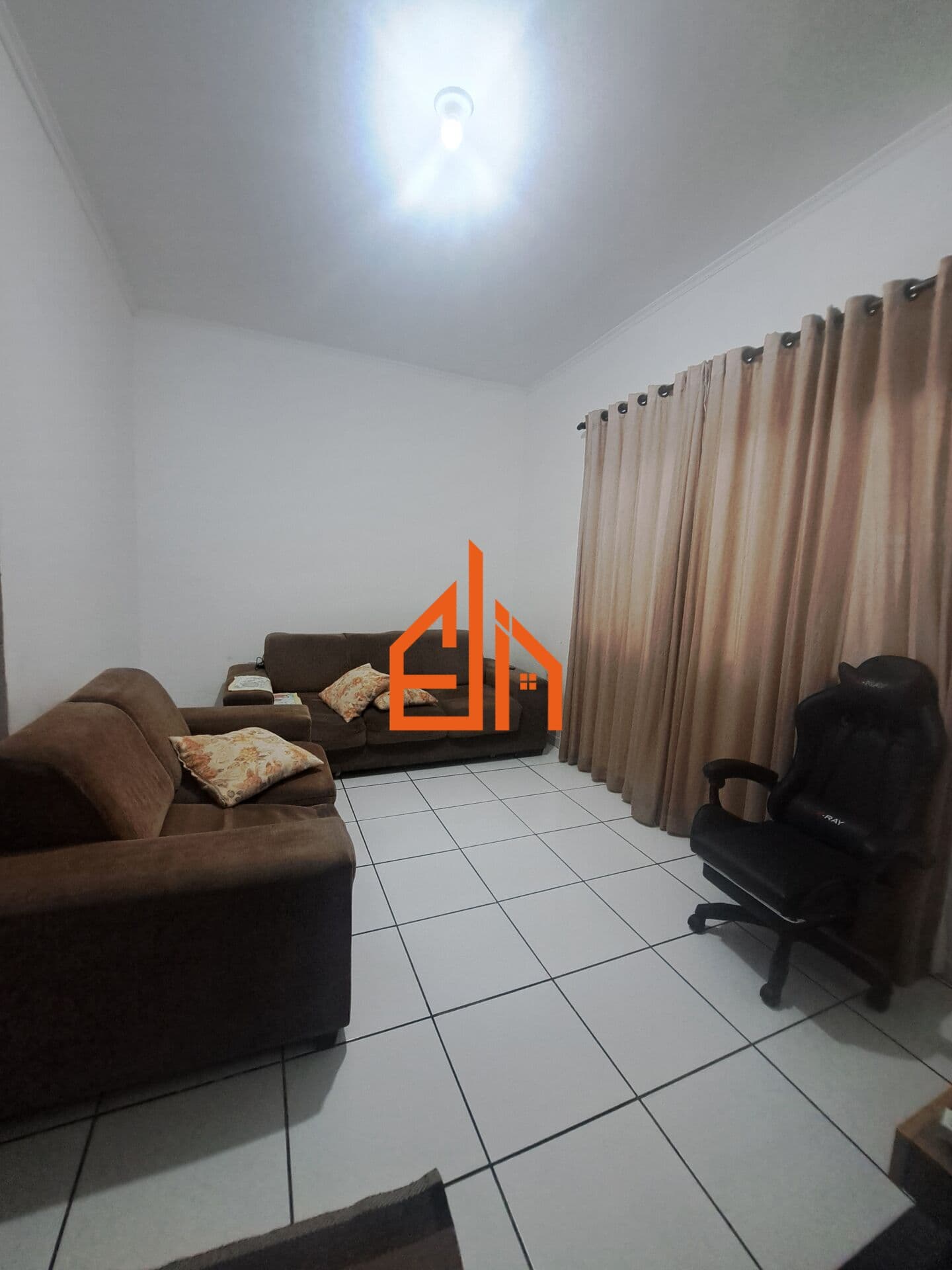 Casa em Passos - Vila Romana