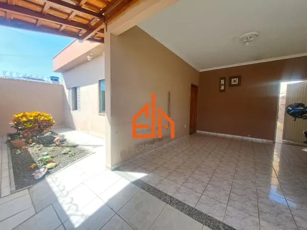 Casa em Passos - Jardim Primavera II
