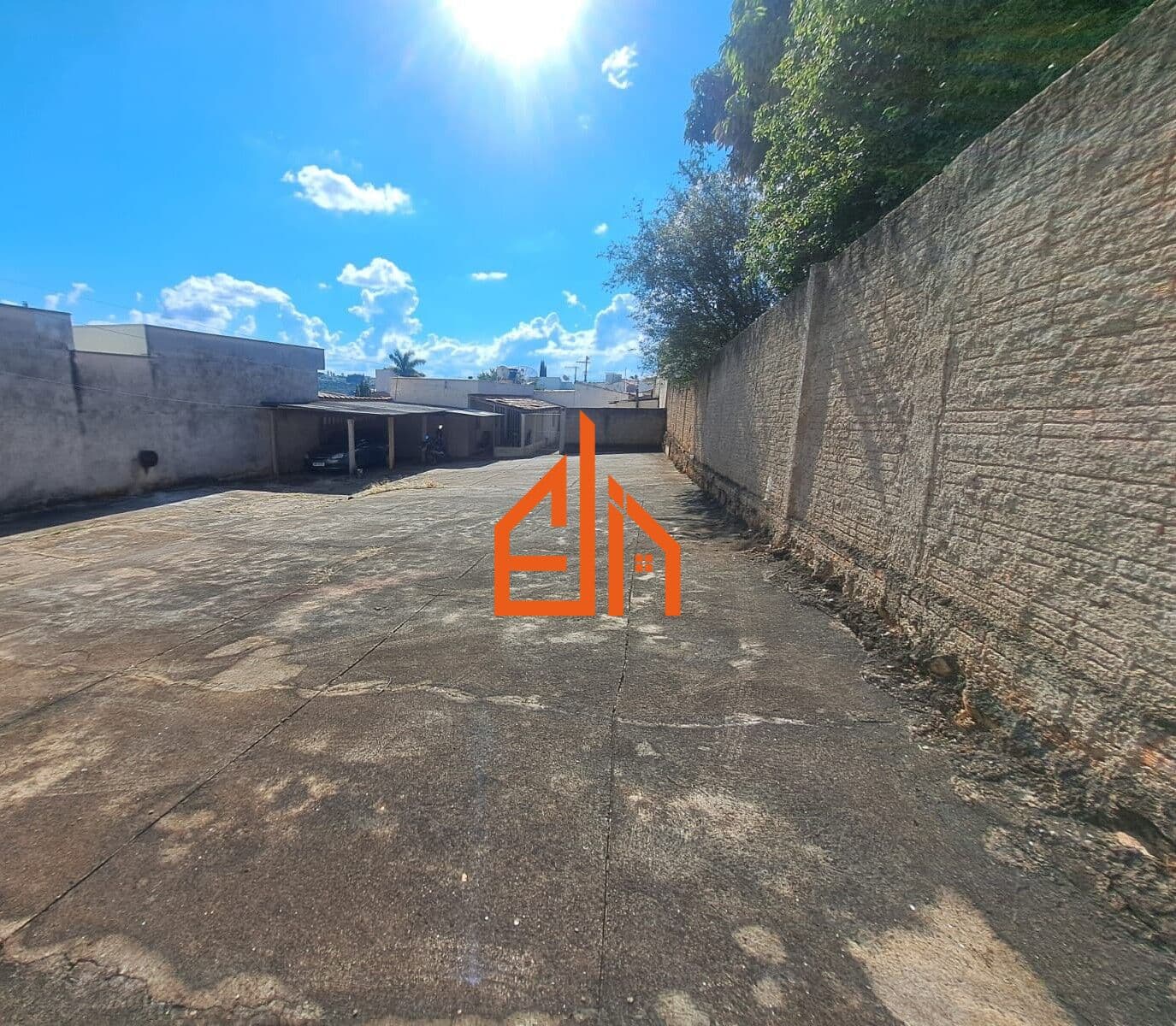 Casa em Passos - Nossa Senhora das Graças