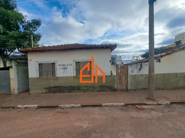 Lote/Terreno em Passos - Centro