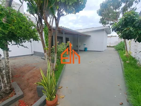 Casa em Passos - São Benedito