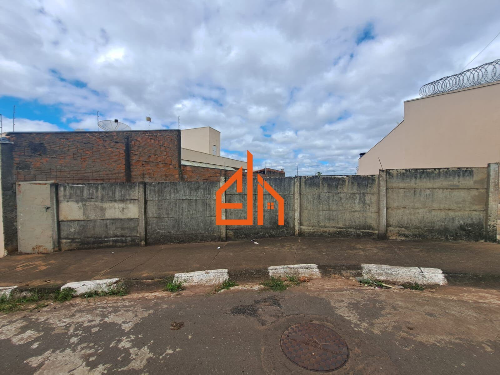 Lote/Terreno em Passos - Jardim Itália