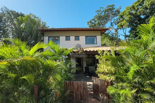 Casa Alto Padrão com 4 Suítes - PRAIA DO FORTE