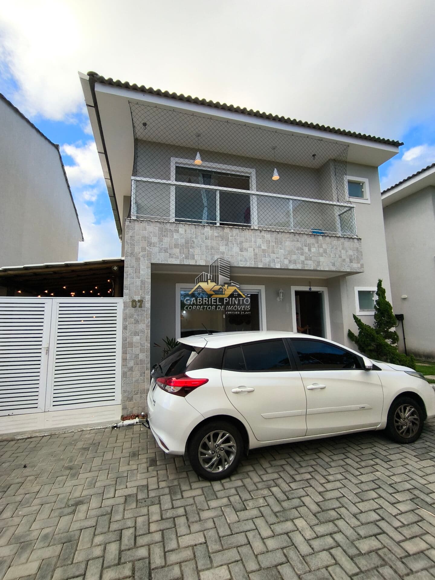 Casa Duplex com 2 Suítes (REVERSÍVEL PARA 3/4) - 108m² - Buraquinho - Lauro de Freitas