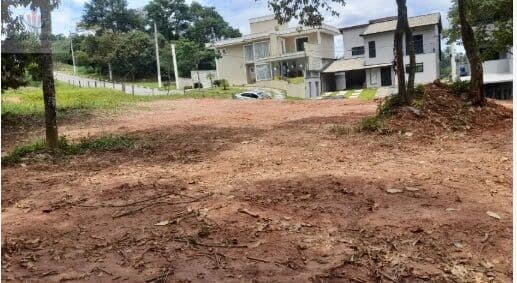 Terreno no condomino Parque Itaguaçu zona norte SP