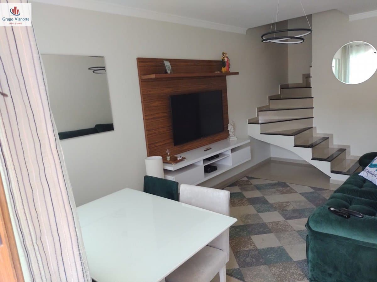 Sobrado Padrão para Venda em Vila Carbone São Paulo-SP