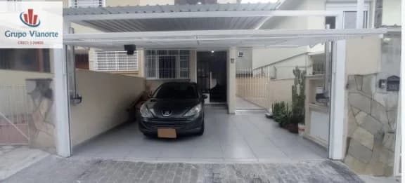 Sobrado Padrão para Venda em Água Fria São Paulo-SP