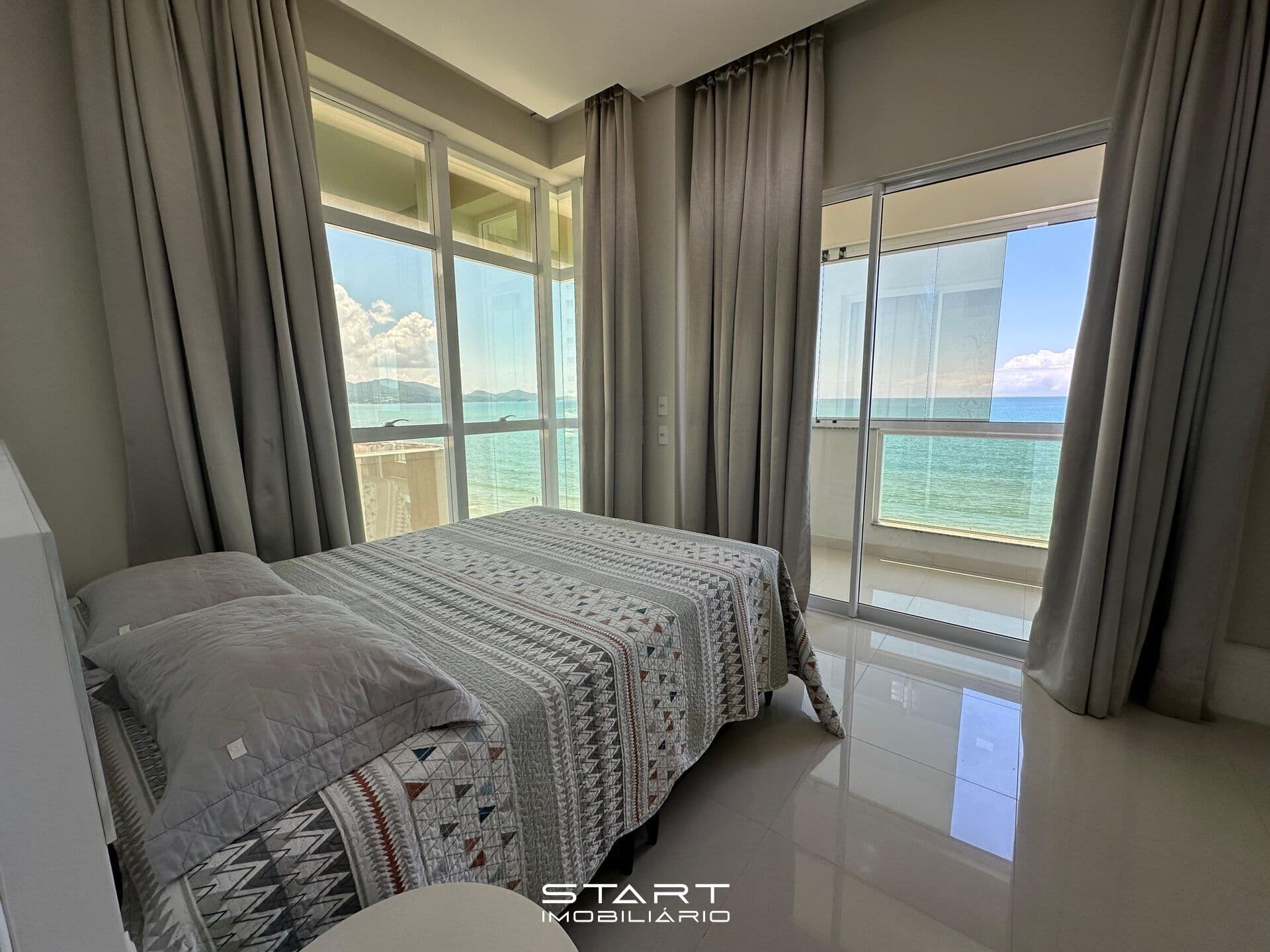 Apartamento em Itapema - Meia Praia