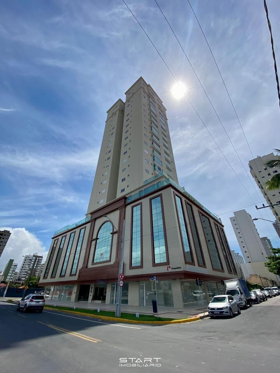 Carpe Diem Residence - Apartamento em Meia Praia, Itapema/SC
