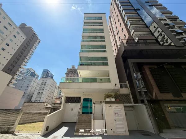 Apartamento em Meia Praia/ Itapema SC