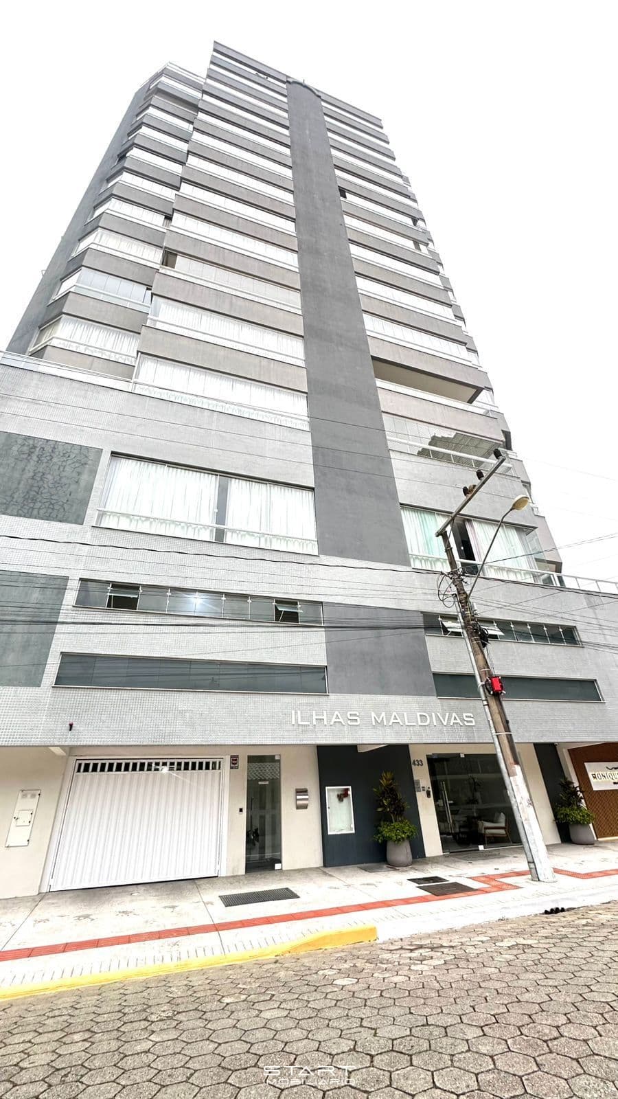 APARTAMENTO EDIFICIO ILHAS MALDIVAS COM CLOSET