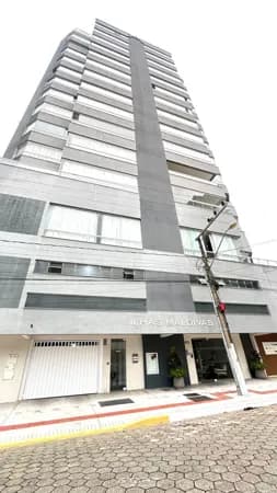 APARTAMENTO EDIFICIO ILHAS MALDIVAS COM CLOSET