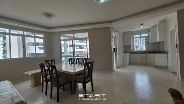 Apartamento em Meia Praia, Itapema/SC