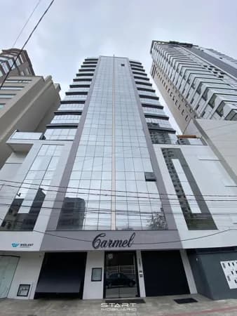 Apartamento 03 suítes no Carmel Residence em Meia Praia, Itapema/SC