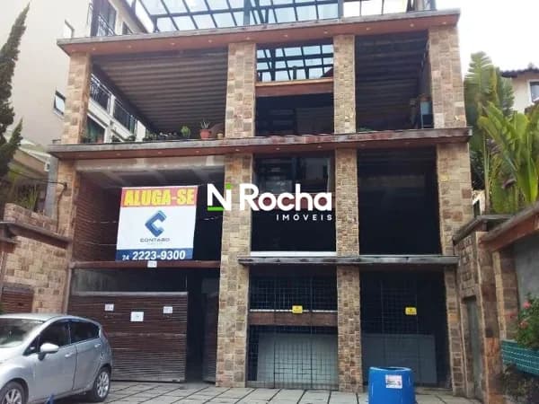 Prédio Comercial com 03 andares Centro de Itaipava-Petrópolis/RJ