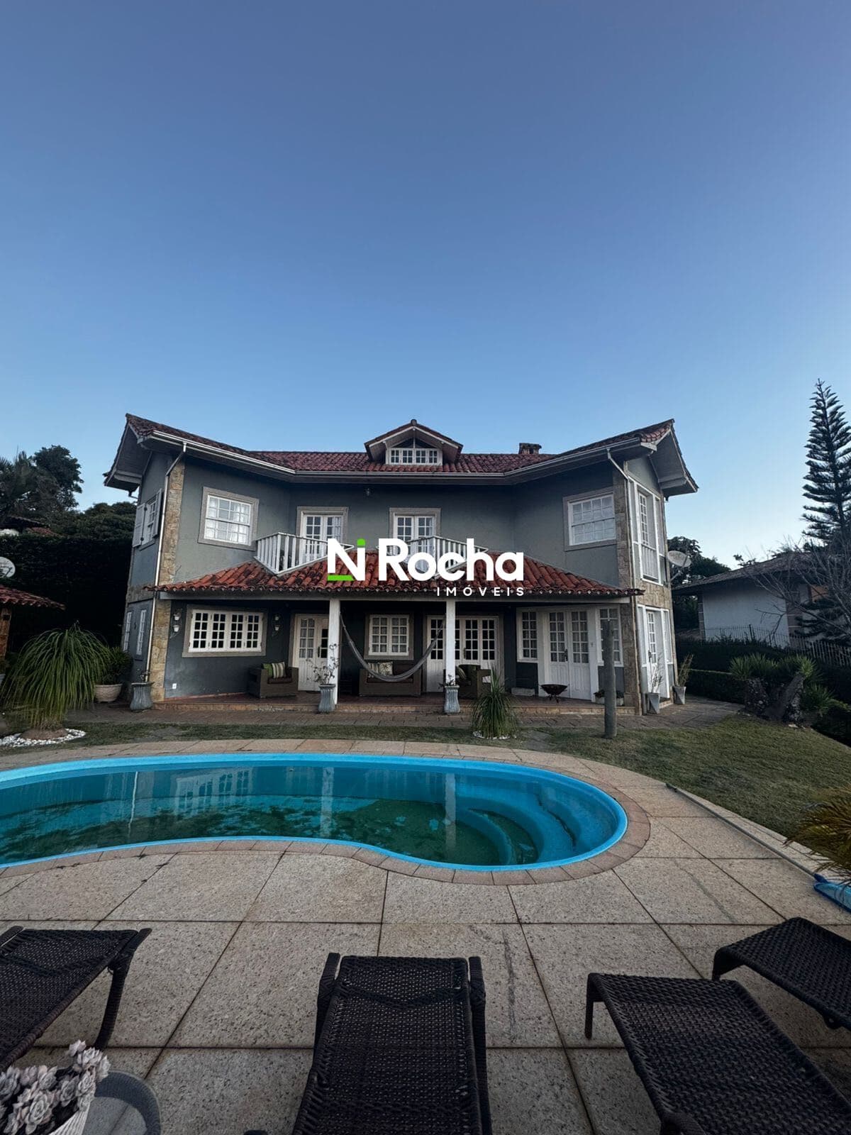Casa Duplex em Nogueira, Petrópolis/RJ