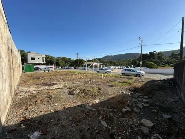 Excelente terreno de esquina no bairro Gravatá - Navegantes SC