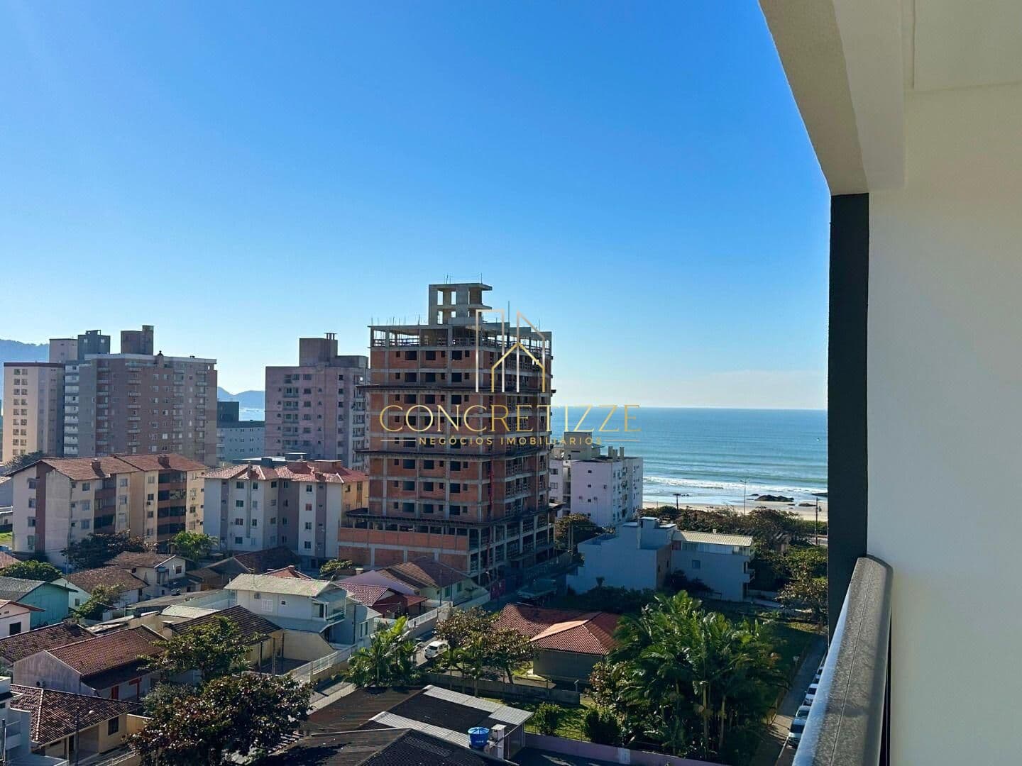 APARTAMENTO COM 03 SUÍTES - QUADRA MAR NO BAIRRO GRAVATÁ!!!