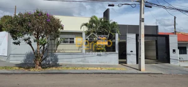 Casa em Maringá - Parque Residencial Cidade Nova