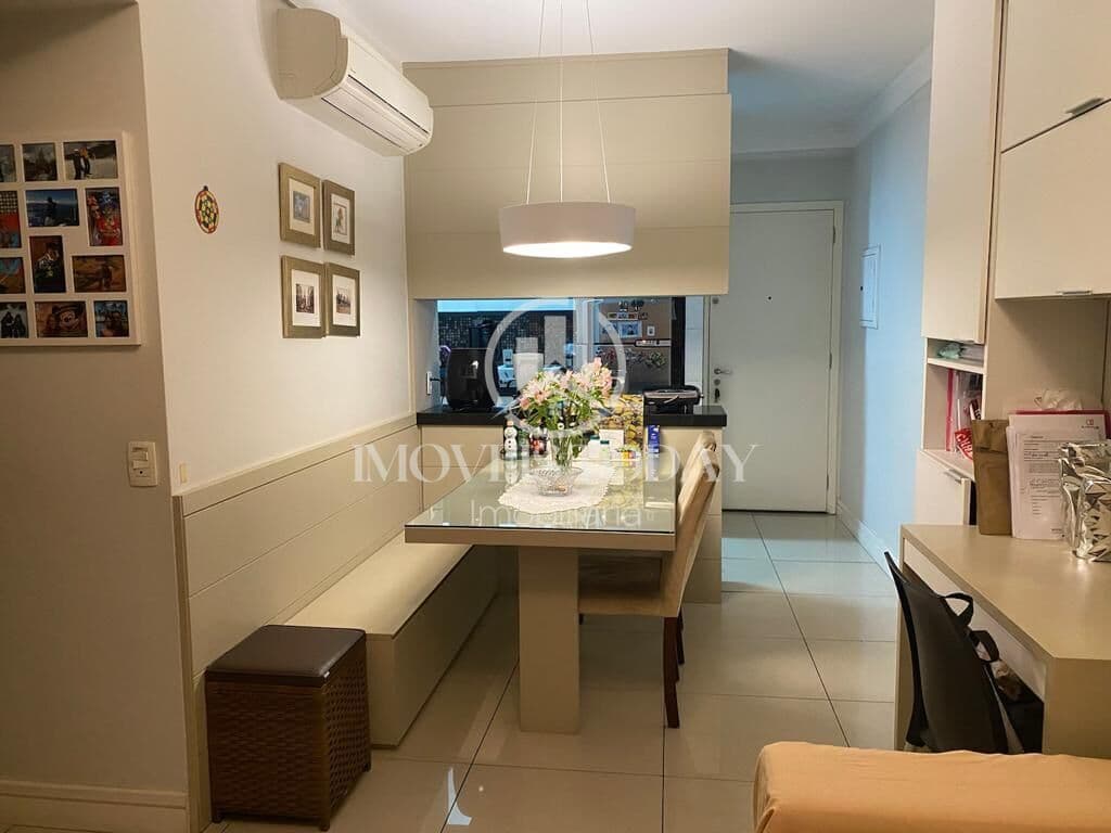 Apto na Vila Olímpia, 60m² 2 dormt 1 vg repleto armarios
