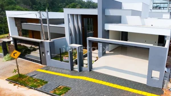 Casa com 3 dormitórios à venda, 198 m² por R$ 1.480.000,00 - Vila Industrial - Toledo/PR