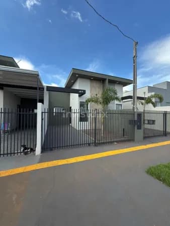 Casa com 3 dormitórios à venda, 63 m² por R$ 330.000 - Pinheirinho - Toledo/PR