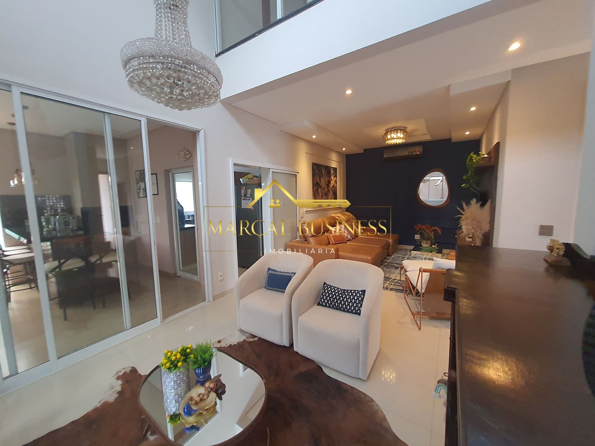 Casa Sobrado Alto Padrão no Residencial Maza, próximo a região dos Damhas em São José do Rio Preto/SP, no Distrito de Engenheiro Schmitt/SP.