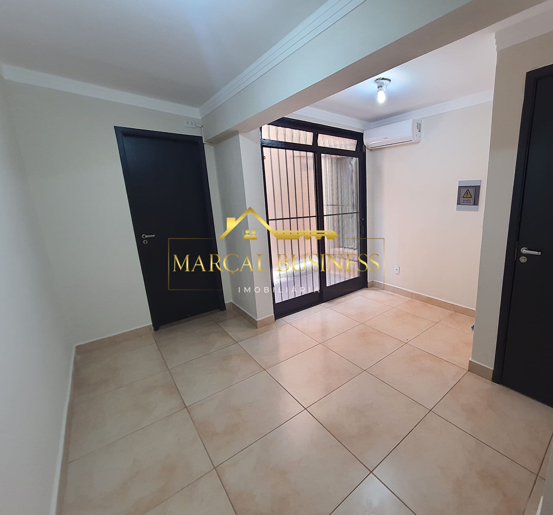 Galeria Marçal Business - Sala Comercial 12m², com banheiro privativo, próximo ao Centro em São José do Rio Preto/SP